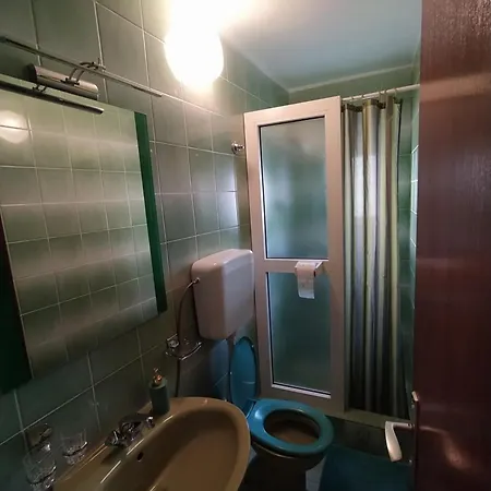 Tomic Apartman Novi Vinodolski Szoba fotó