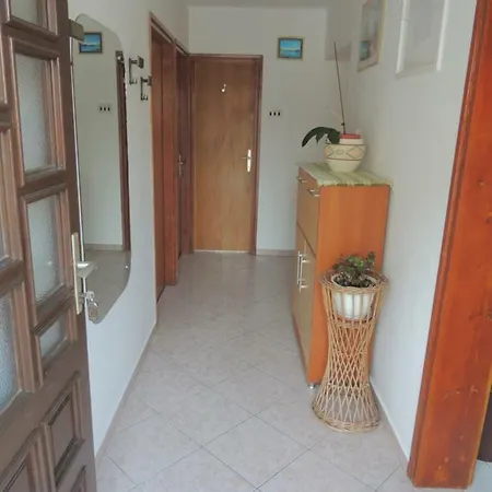 Tomic Apartman Novi Vinodolski Kültér fotó