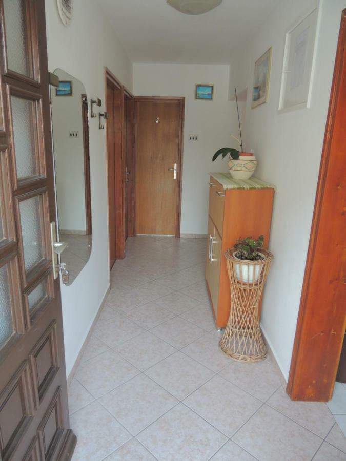 Apartment Tomic *